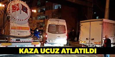 Akçaabat'ta 3 Araç Birbirine Girdi