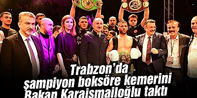 Şampiyon boksöre kemerini Bakan Karaismailoğlu taktı