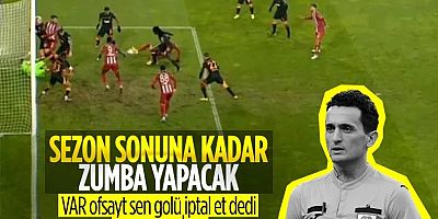 Sivasspor'un İptal Edilen Golünde Hakemlerin Konuşması