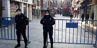 Uzun Sokak Yayalara Kapatıldı